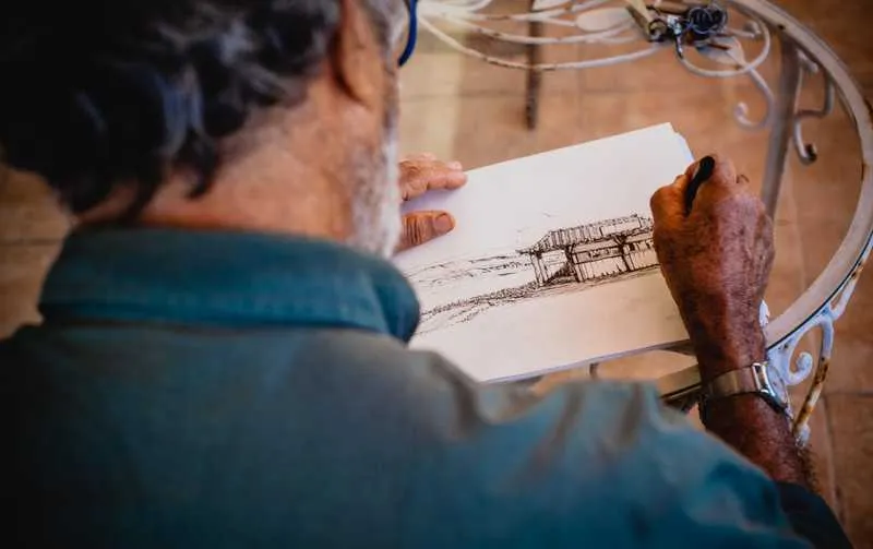 A mostra de desenhos retrata pontos turísticos do município, como a Fonte do Itajuru e o Convento.