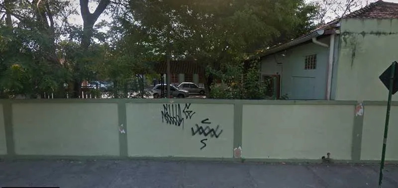 Colégio fica localizado no bairro Extensão do Bosque