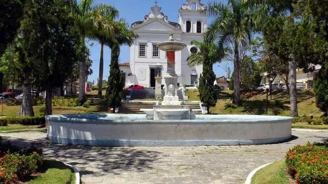 Salários podem chegar a R$ 8 mil