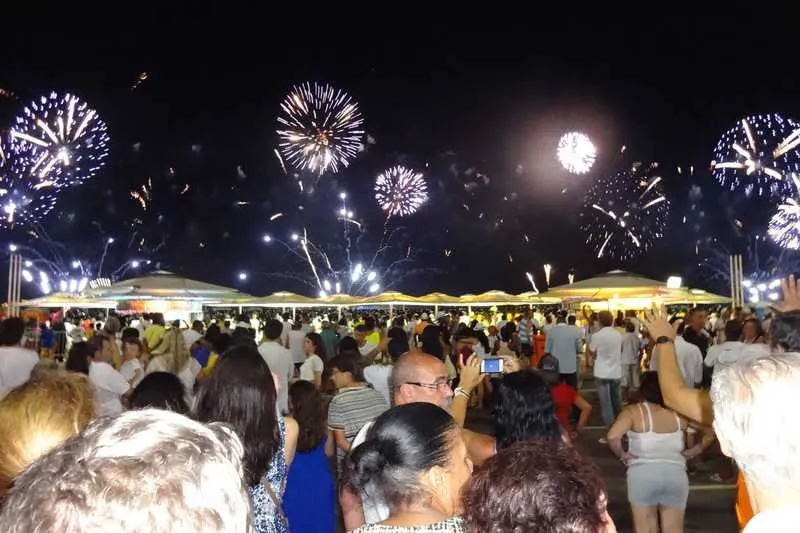 Copacabana deve receber 2,7 milhões de pessoas nesta noite