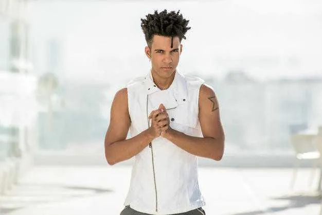 Imagem ilustrativa da imagem Vinícius D'Black se apresenta no Barreto na véspera de feriado