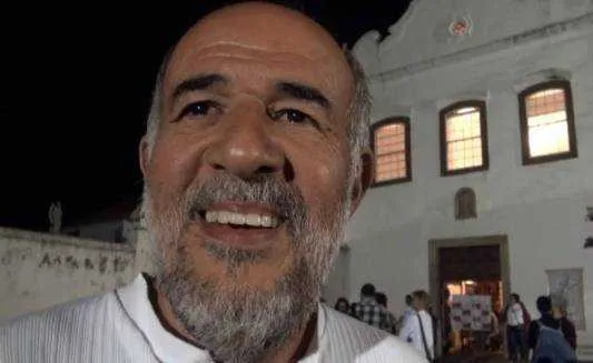 Maestro é idealizador do 'Projeto Apanhei-te Cavaquinho', de educação musical informal, em Cabo Frio
