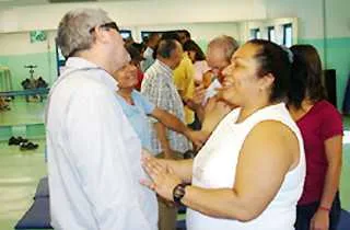 Oficina de Experimentação Corporal é uma prática grupal, gratuita, realizada semanalmente, com objetivo de sensibilizar o corpo