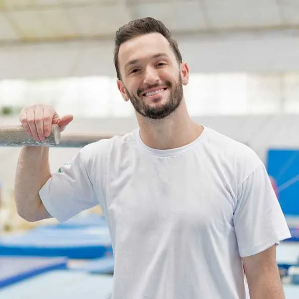 Atleta contou que está namorando há um ano e meio 
