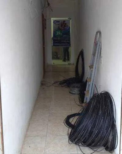 A ocorrência foi registrada na 125ª DP (São Pedro da Aldeia) e uma pessoa foi encaminhada para prestar depoimento.