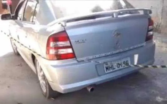 Veículo foi encontrado na Rua Paraná, no bairro Jardim Esperança