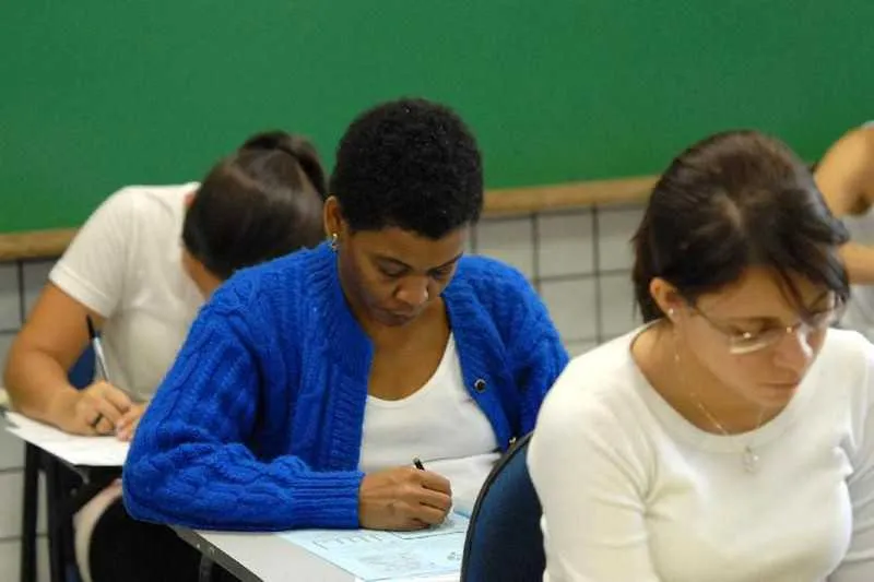 As mulheres são maioria para ensino médio e fundamental