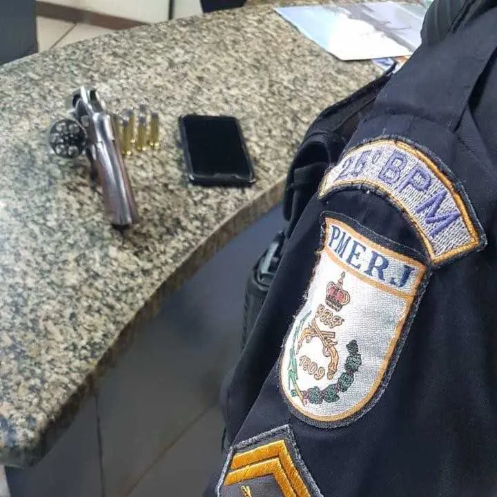 Suspeito foi atuado por porte ilegal de arma