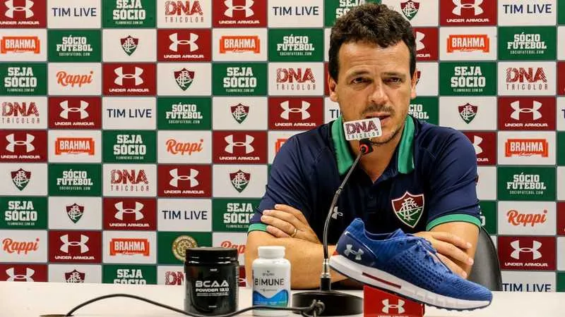 Clube a apoiador negociam acordo