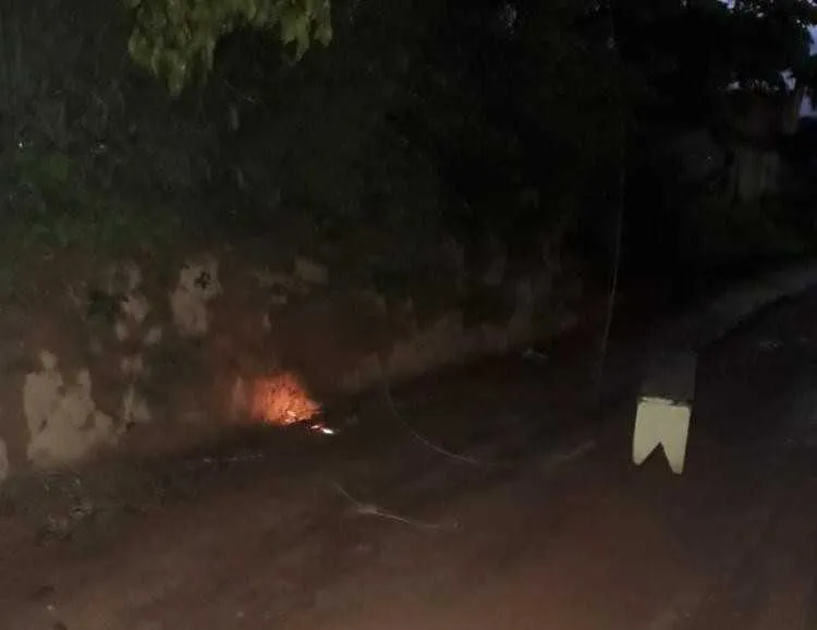 Fio se rompeu e assustou moradores
