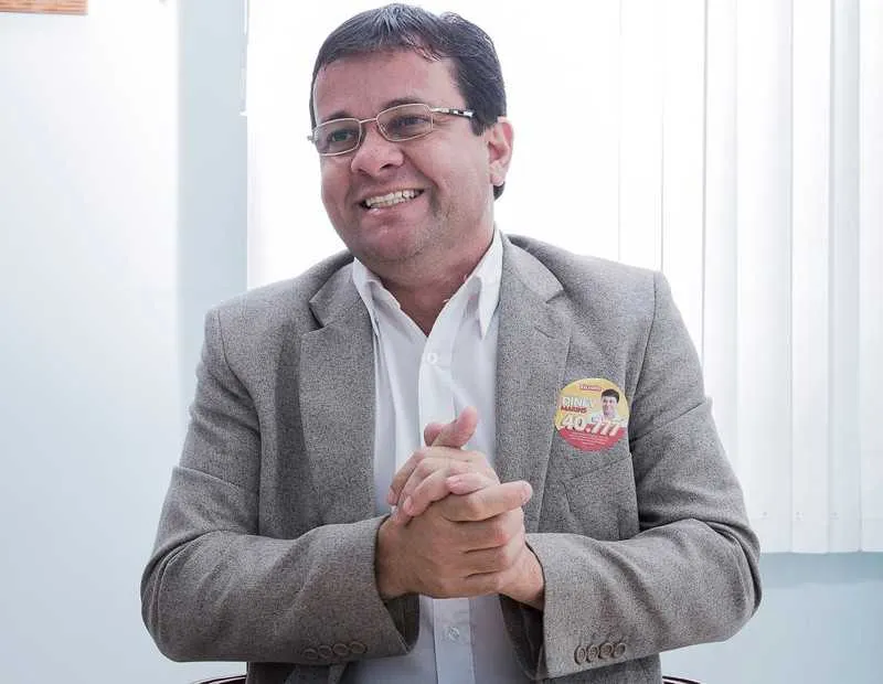Imagem ilustrativa da imagem Presidente da Câmara dá mau exemplo em São Gonçalo
