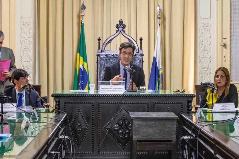 Em sua fala, o deputado ressaltou a importância da transparência e da participação de todos