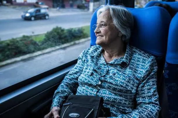 Medida vale para maiores de 65 anos