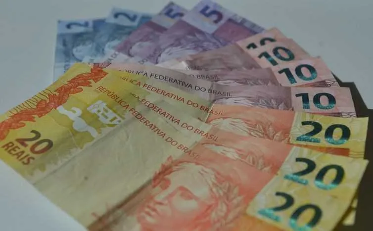 Crédito bancário será feito no dia 17