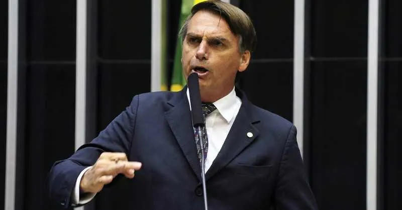 Bolsonaro foi atacado durante campanha  