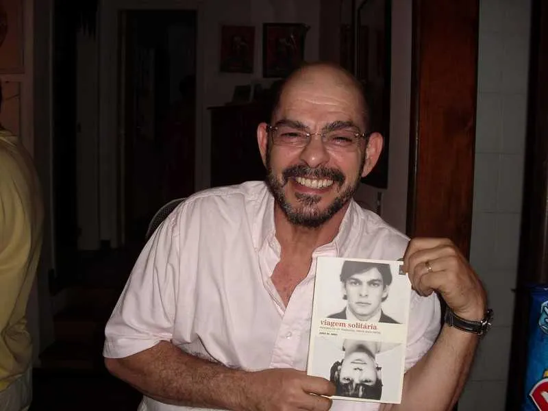 Escritor foi um dos primeiros homens trans da região a passar por cirurgia
