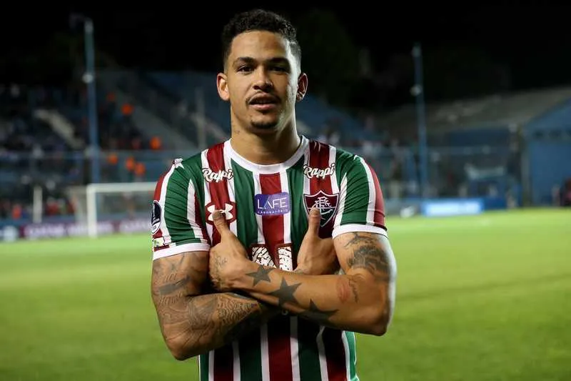 Atacante está insatisfeito com os salários atrasados no Tricolor