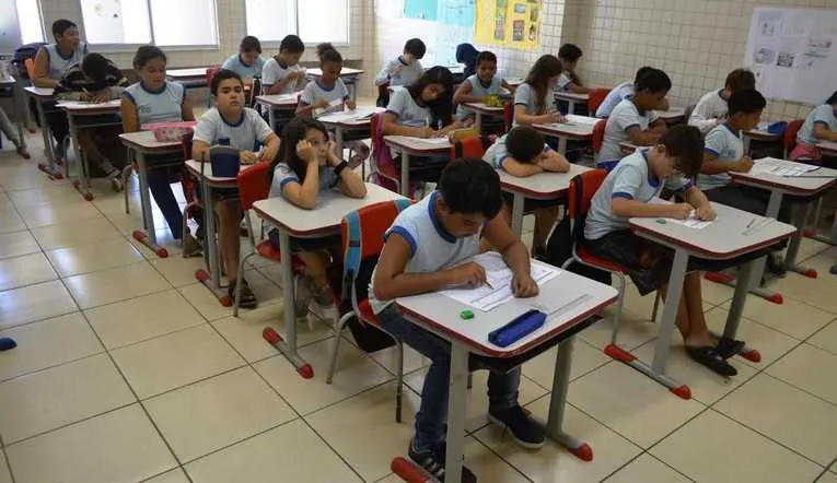 Estudantes têm como optar por educação regular, especial e EJA