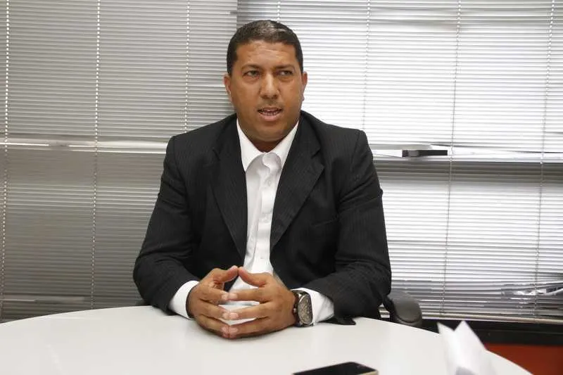 Ministro se comprometeu a defender municípios no Conselho Nacional de Políticas Energéticas