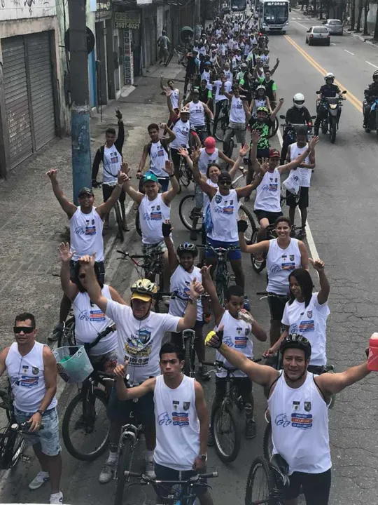 Passeio ciclístico reuniu cerca de 150 pessoas na manhã deste domingo (16) 