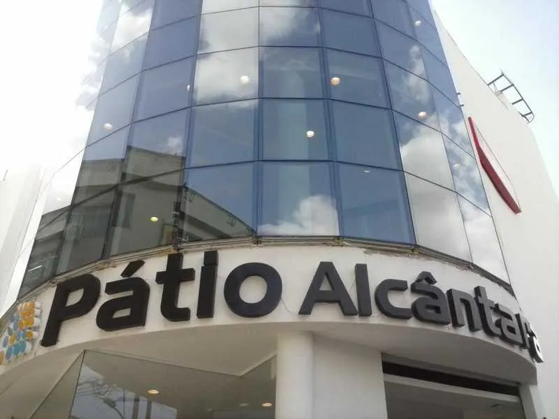 Os quadros estão expostos no 1º piso do Pátio Alcântara
