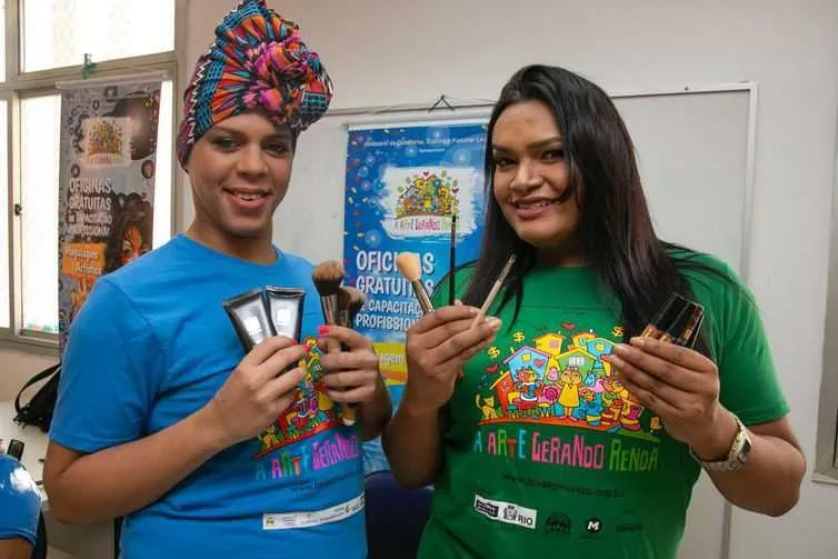 Serão distribuídas 300 vagas para cursos gratuitos para cada comunidade do Rio de Janeiro