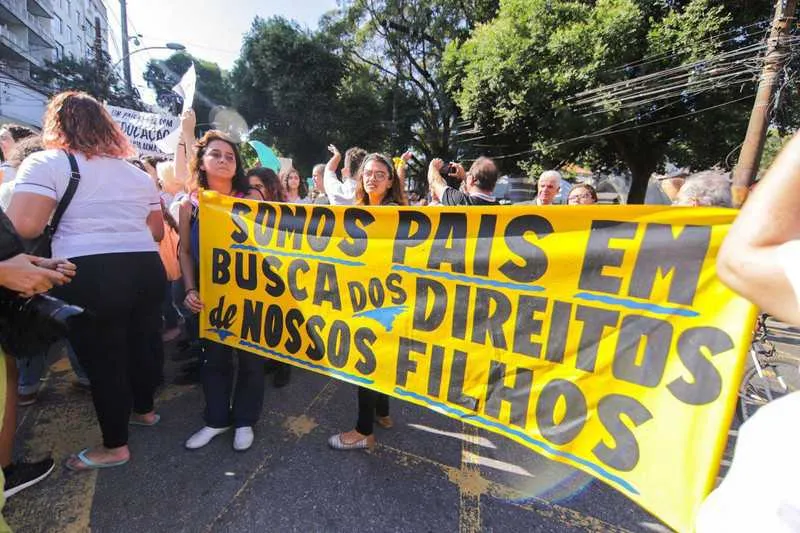 As manifestações têm apoio de alunos, professores e comunidade 