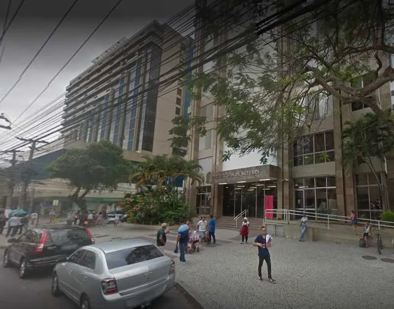 
Apesar do ponto facultativo, hospitais públicos, Samu e coleta de lixo funcionam normalmente