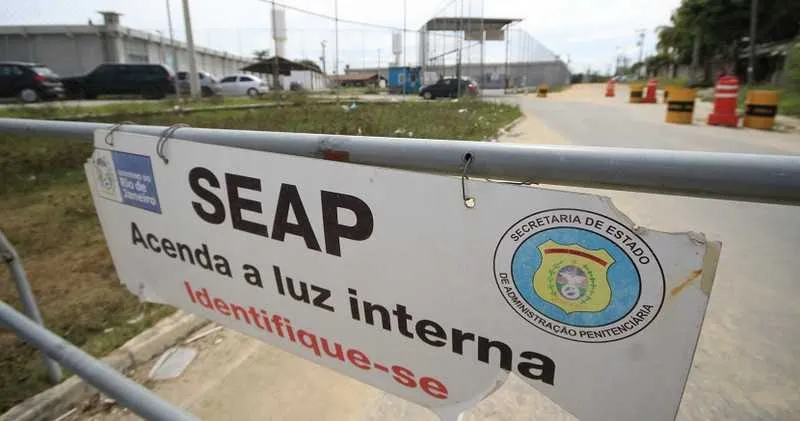 No total, 289 internos estão foragidos