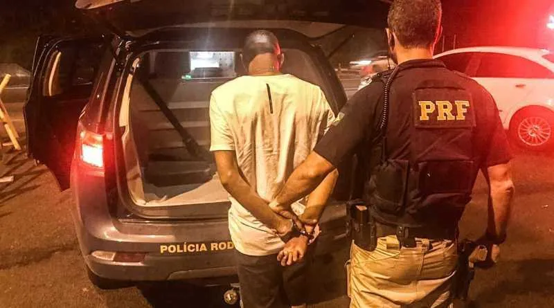 Prisão foi peita por agentes da PRF