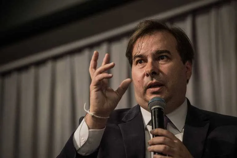  Maia preside a Câmara e articula pela aprovação do projeto