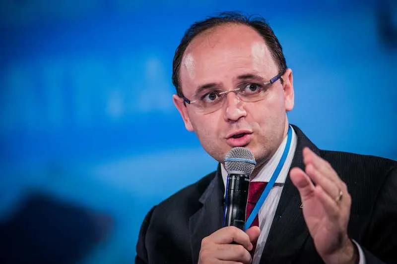 
Ministro da Educação, Rossiele Soares, pediu o adiamento para não prejudicar os estudantes