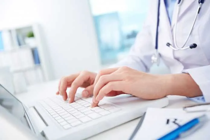 >> O posto de saúde contará com equipe de 11 profissionais - médicos, enfermeiros, dentistas e outros