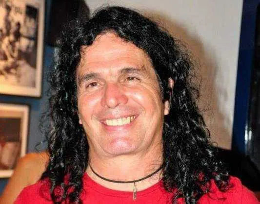 Corpo do ex-radialista está sendo velado na tarde deste sábado (17), em Cabo Frio