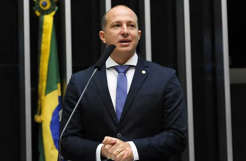 Delaroli busca apoio de Jair Bolsonaro, que mira a presidência