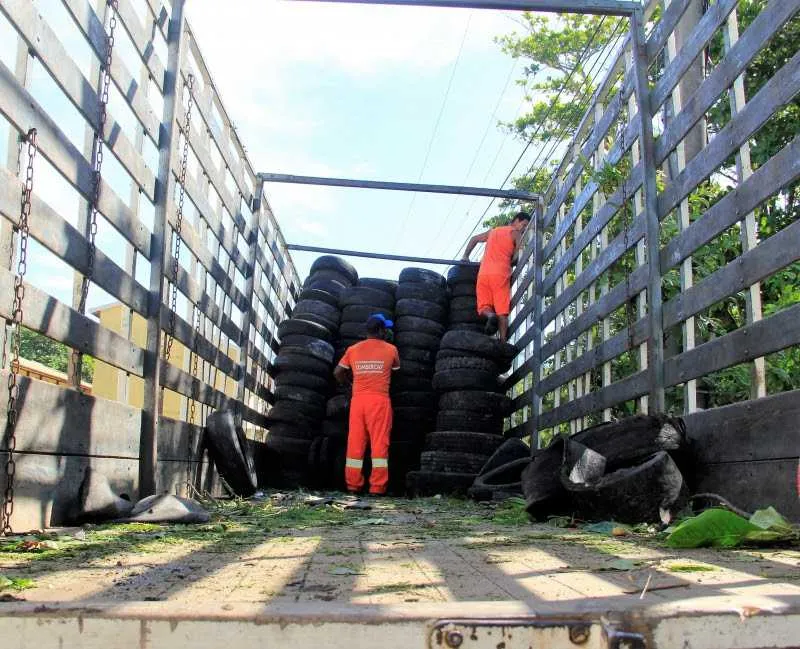Imagem ilustrativa da imagem Cabo Frio com operação conjunta para retirada de pneus das ruas da cidade
