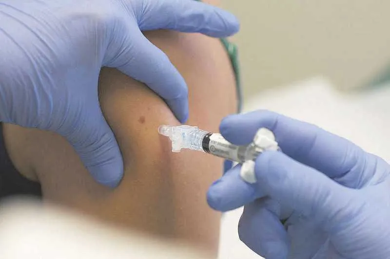 No local, também é aplicada a vacina contra gripe