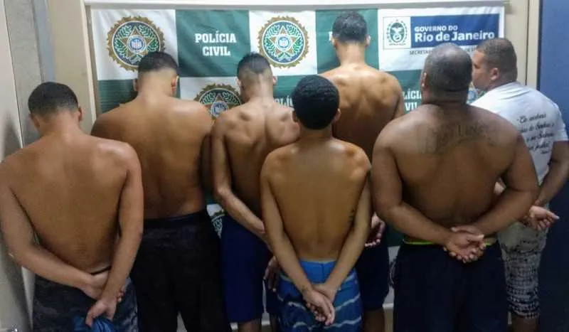 Todos os presos foram levados para um presídio em Benfica, no Rio de Janeiro.

