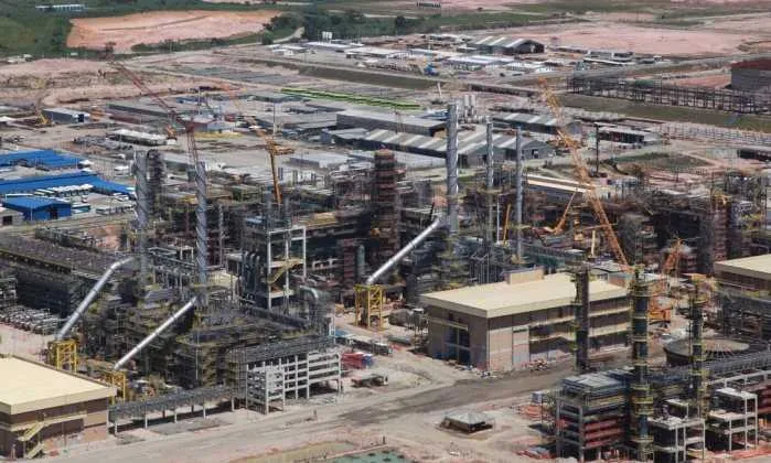 
Obras da refinaria foram interrompidas com mais de 80% do projeto já encaminhado