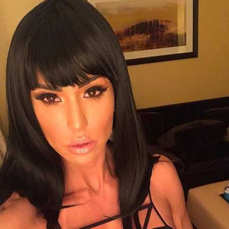 Gracyanne Barbosa exibe novo corte de cabelo e fãs a comparam com