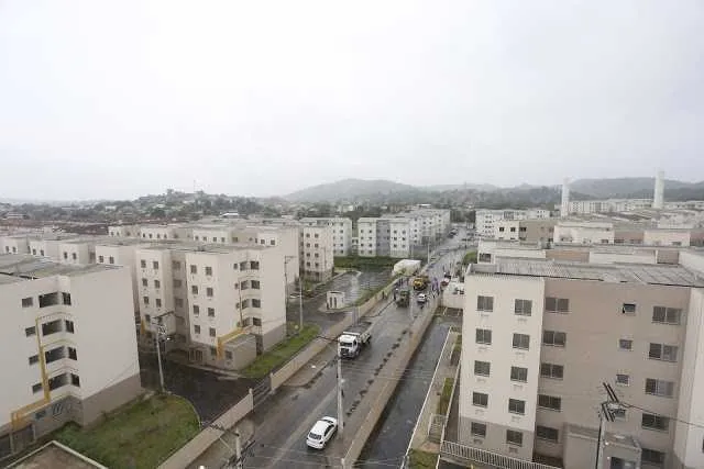 Cerca de 5 mil pessoas moram nos apartamentos