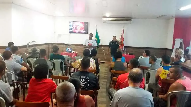 Cerca de 70 funcionários assistiram palestras 