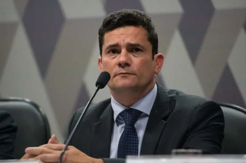 Imagem ilustrativa da imagem Moro deixa coletiva quando questionado sobre futuro da Polícia Federal