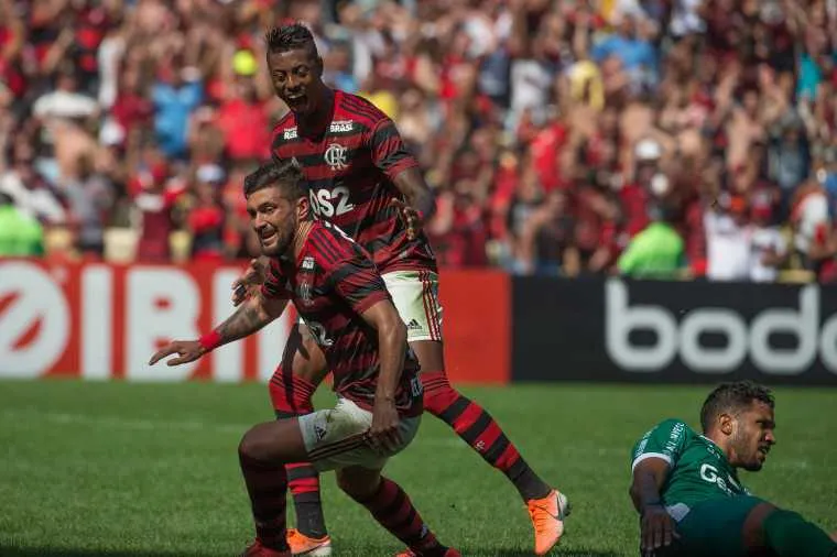 Imagem ilustrativa da imagem Flamengo supera a própria marca com público no Maracanã