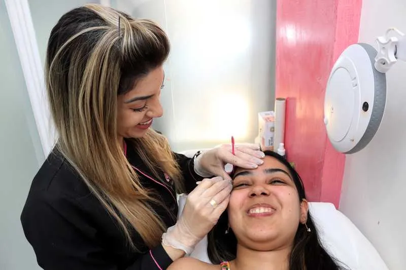 Imagem ilustrativa da imagem Mercado da Estética é o que mais cresce no país mesmo na crise