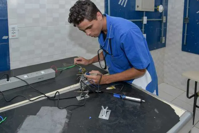 A unidade de Formação Profissional de Itaipuaçu fica na venida Carlos Marighella, 160