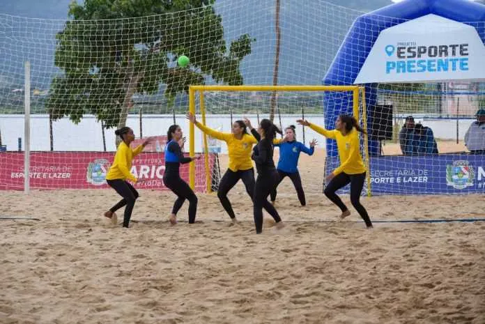 O campeonato acontece na Praia da Barra de Maricá