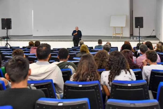 Apresentação do evento aconteceu no Instituto Federal Fluminense (IFF), no bairro de Ubatiba