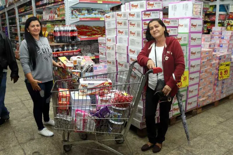 Famílias mantém tradição