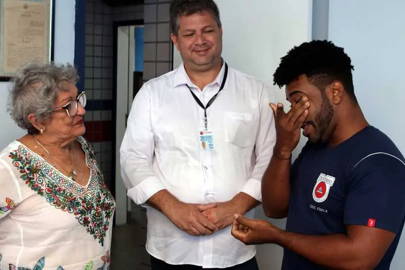 Alan Farias se emociona ao relembrar o momento em que encontrou a criança